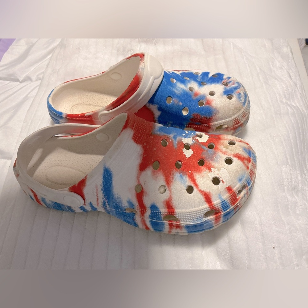 ⚡️❤️🤍💙TIE DYE(off brand)CROCS!WORN BEFORE!